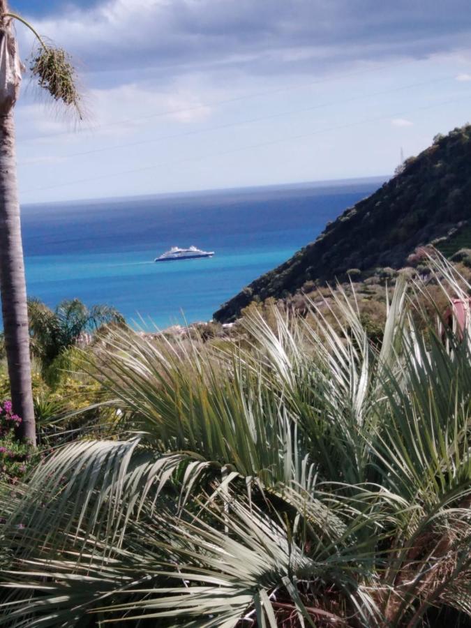 Holidaysora Taormina - Il Giardino Di Graziella Экстерьер фото