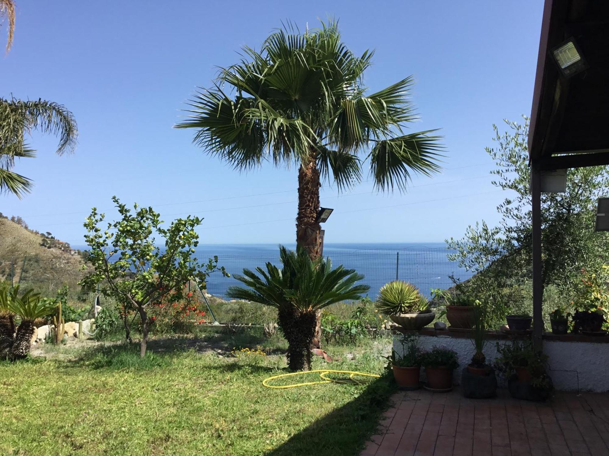 Holidaysora Taormina - Il Giardino Di Graziella Экстерьер фото