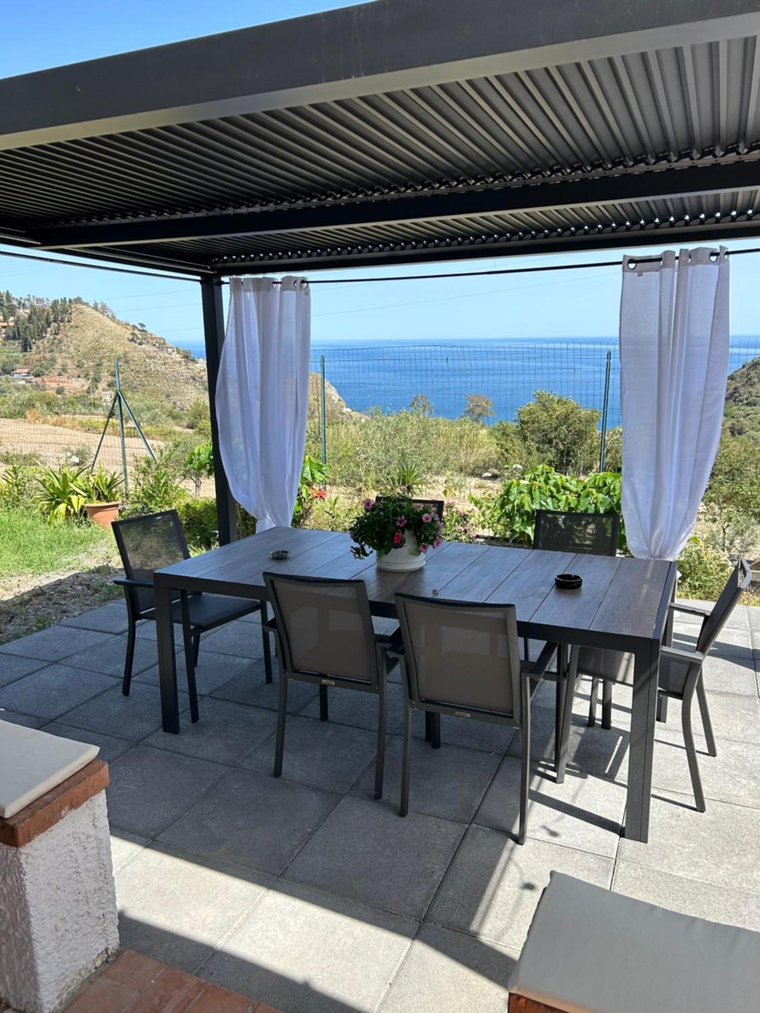 Holidaysora Taormina - Il Giardino Di Graziella Экстерьер фото