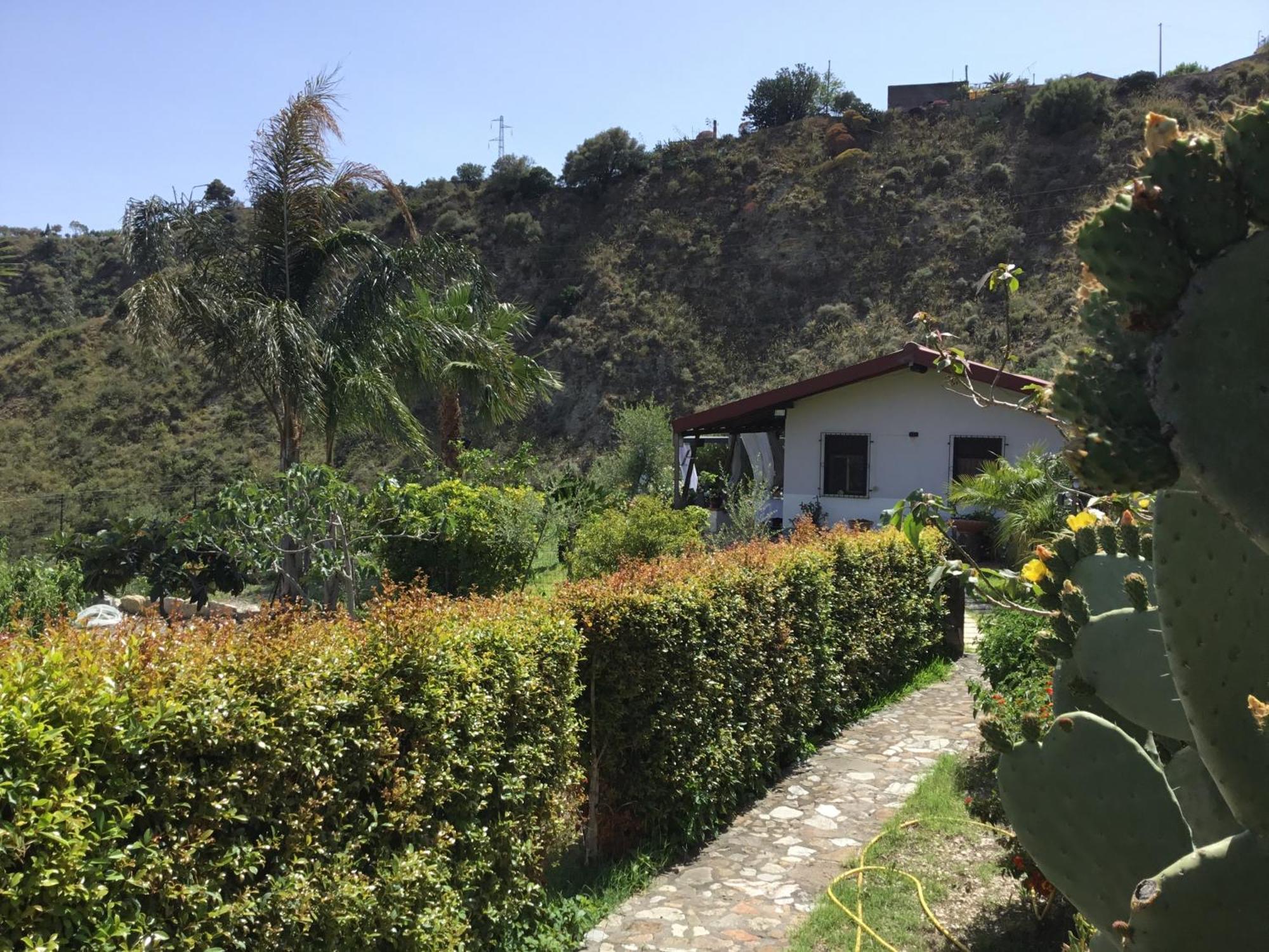 Holidaysora Taormina - Il Giardino Di Graziella Экстерьер фото