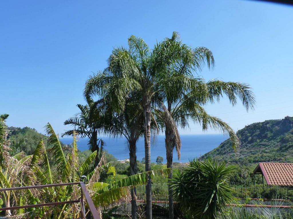 Holidaysora Taormina - Il Giardino Di Graziella Экстерьер фото