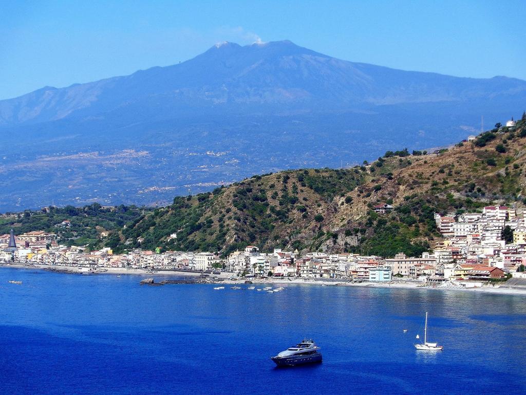 Holidaysora Taormina - Il Giardino Di Graziella Экстерьер фото