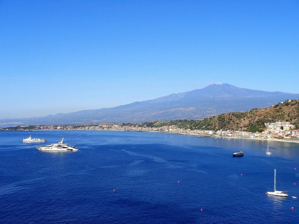 Holidaysora Taormina - Il Giardino Di Graziella Экстерьер фото