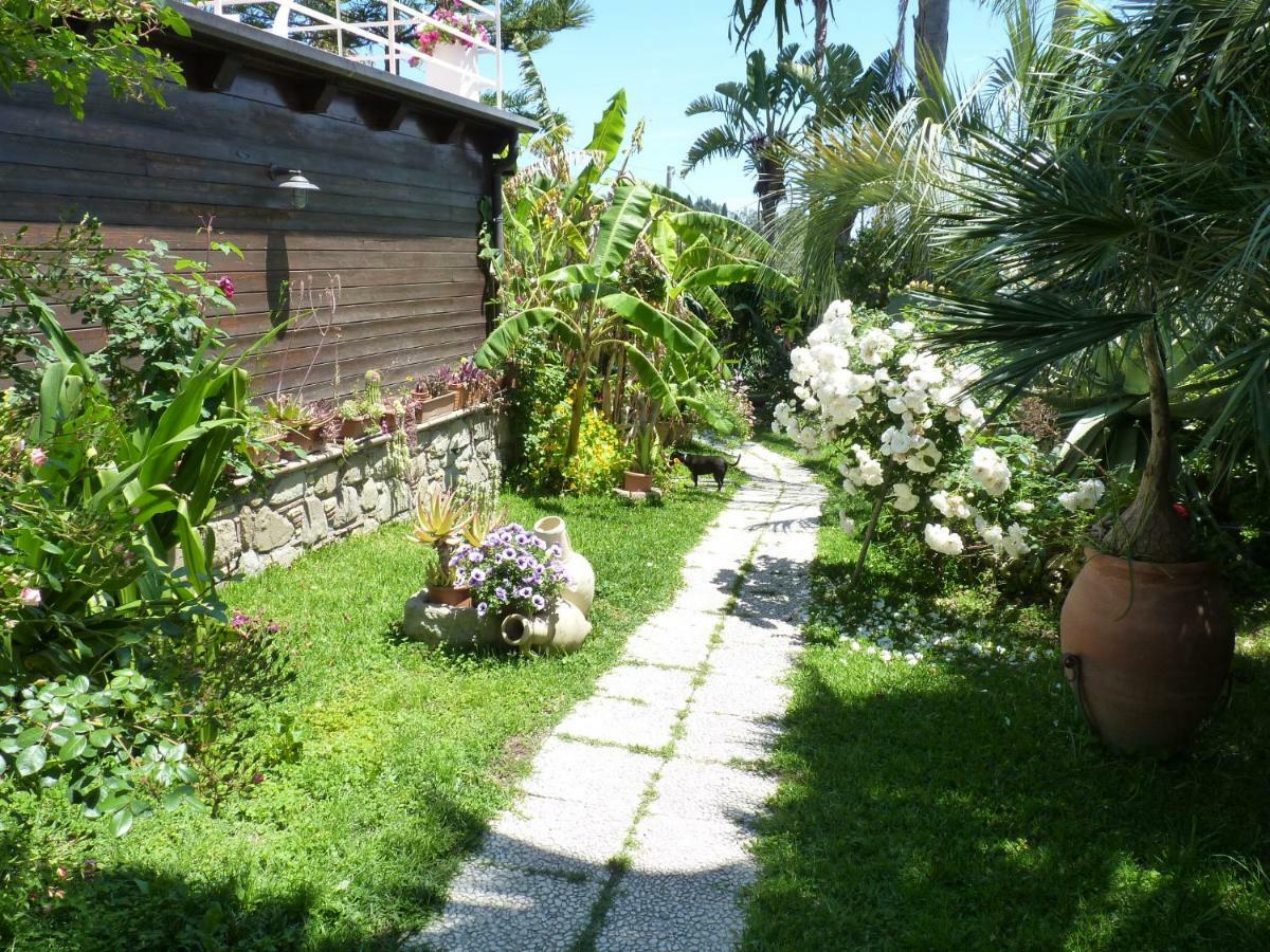 Holidaysora Taormina - Il Giardino Di Graziella Экстерьер фото
